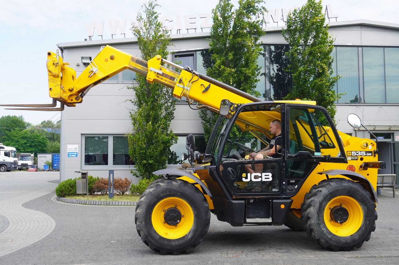 JCB 535-95 / 3.5 T / range 9.5 m / joystick / 2021 - جرافة ذات عجلات تلسكوبية: صورة 2 JCB 535-95 / 3.5 T / range 9.5 m / joystick / 2021 - جرافة ذات عجلات تلسكوبية: صورة 2
