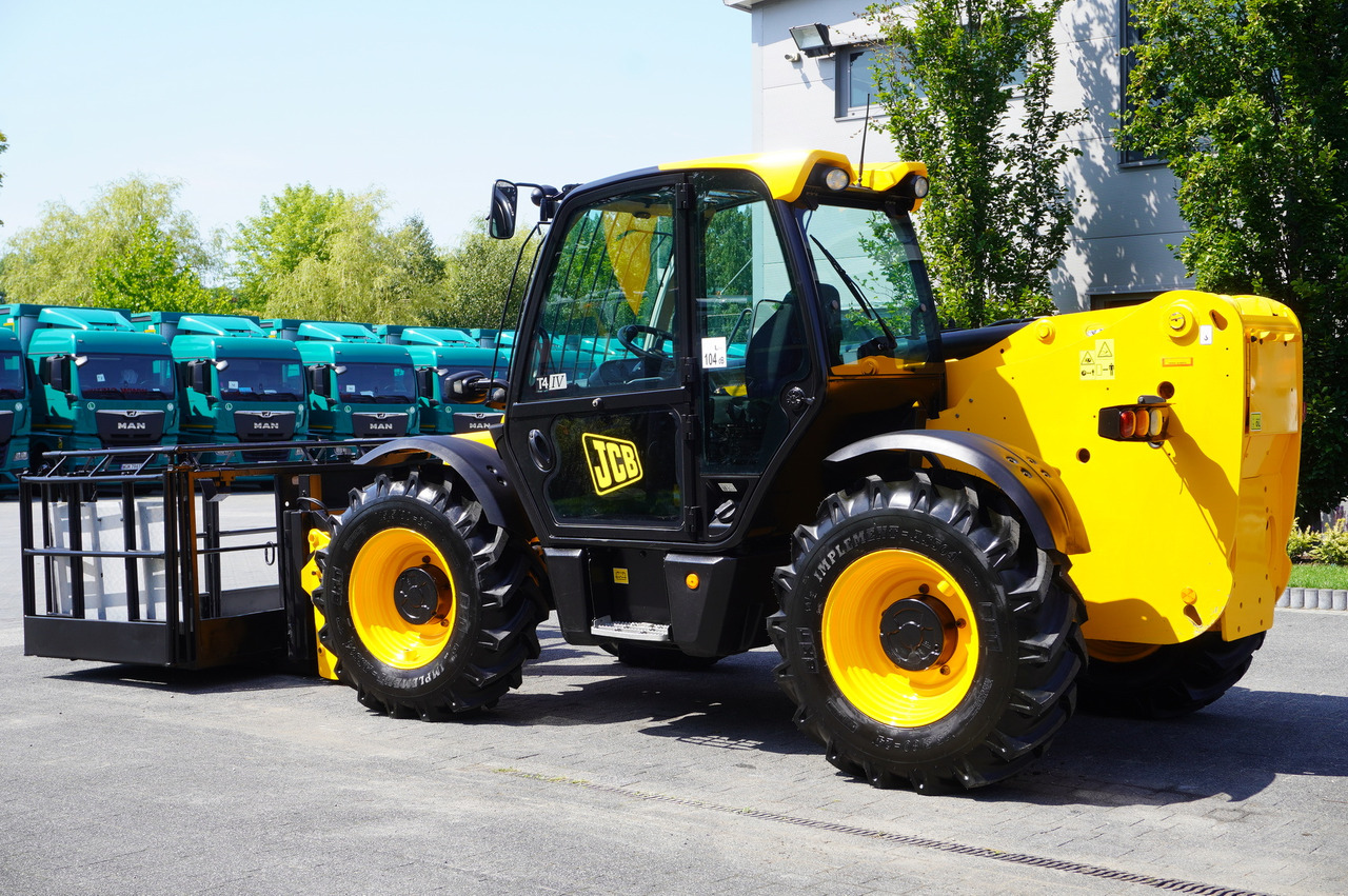 JCB 535-95 / 3.5 T / range 9.5 m / joystick - جرافة ذات عجلات تلسكوبية: صورة 3 JCB 535-95 / 3.5 T / range 9.5 m / joystick - جرافة ذات عجلات تلسكوبية: صورة 3