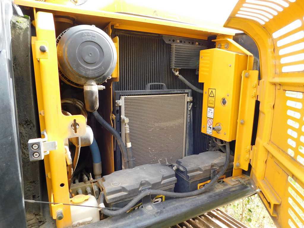 JCB JS 145LC crawler excavator / 4800 MTH - حفار زاحف: صورة 3 JCB JS 145LC crawler excavator / 4800 MTH - حفار زاحف: صورة 3