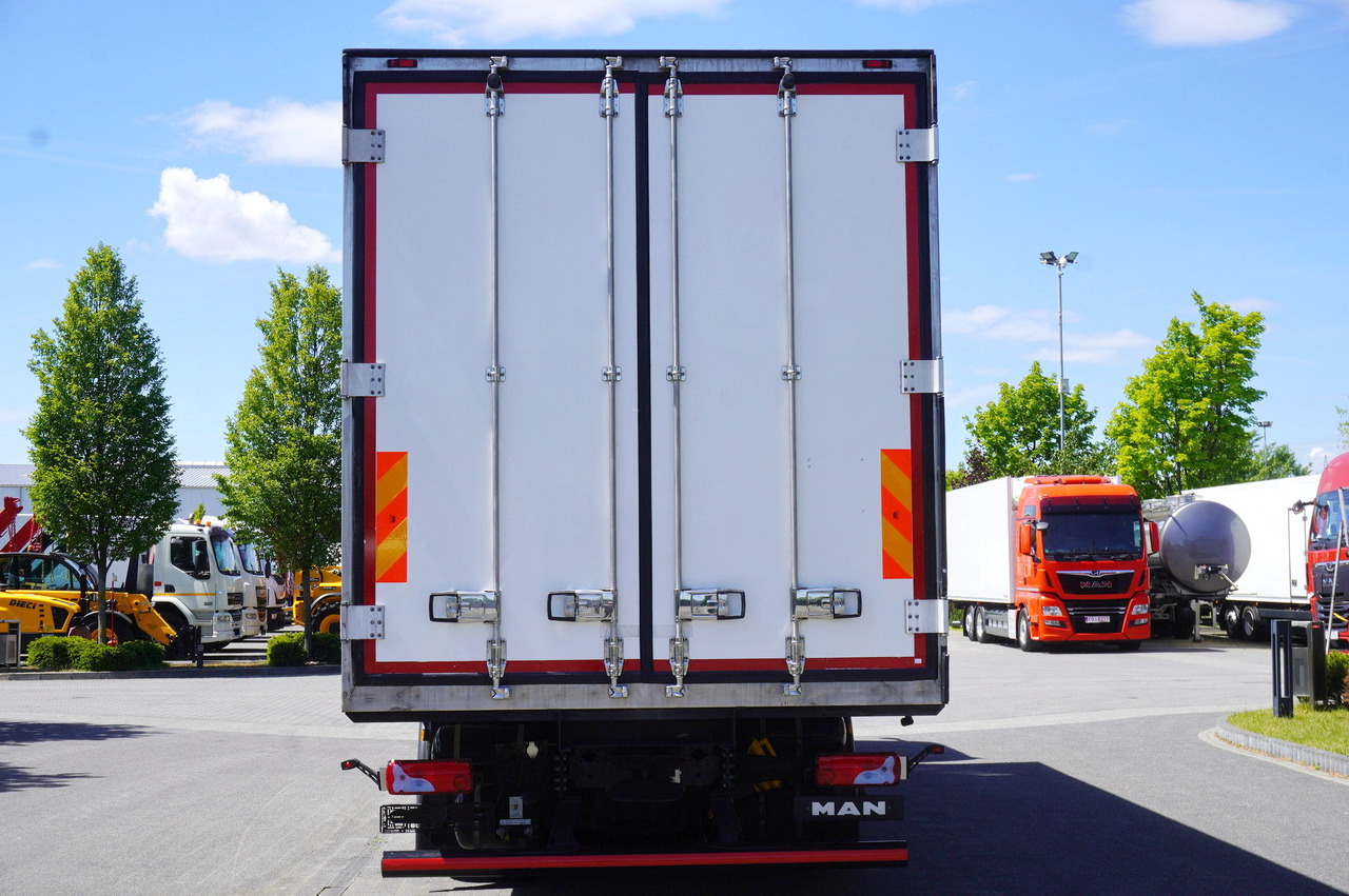 MAN GX 26.510 / 2022 / NEW Krone bitemperature refrigerated truck / Carrier Supra 850 MT / 4 units - شاحنة ذات مبرد: صورة 3 MAN GX 26.510 / 2022 / NEW Krone bitemperature refrigerated truck / Carrier Supra 850 MT / 4 units - شاحنة ذات مبرد: صورة 3