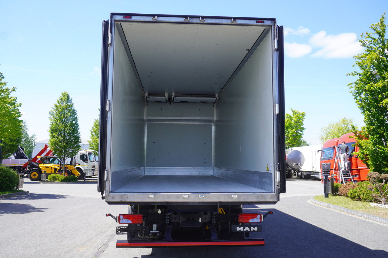 MAN MAN TGX 26.510 / 2022 / NEW Krone bitemperature refrigerated truck / Carrier Supra 850 MT / 4 units - شاحنة ذات مبرد: صورة 4 MAN MAN TGX 26.510 / 2022 / NEW Krone bitemperature refrigerated truck / Carrier Supra 850 MT / 4 units - شاحنة ذات مبرد: صورة 4