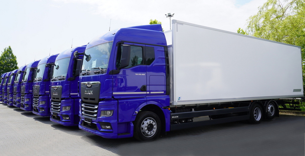 MAN New MAN TGX 26.400 / NEW IGLOOCAR refrigerator 23 pallets / 6×2 / 2024 / 10 units - شاحنة متساوية الحرارة: صورة 4 MAN New MAN TGX 26.400 / NEW IGLOOCAR refrigerator 23 pallets / 6×2 / 2024 / 10 units - شاحنة متساوية الحرارة: صورة 4