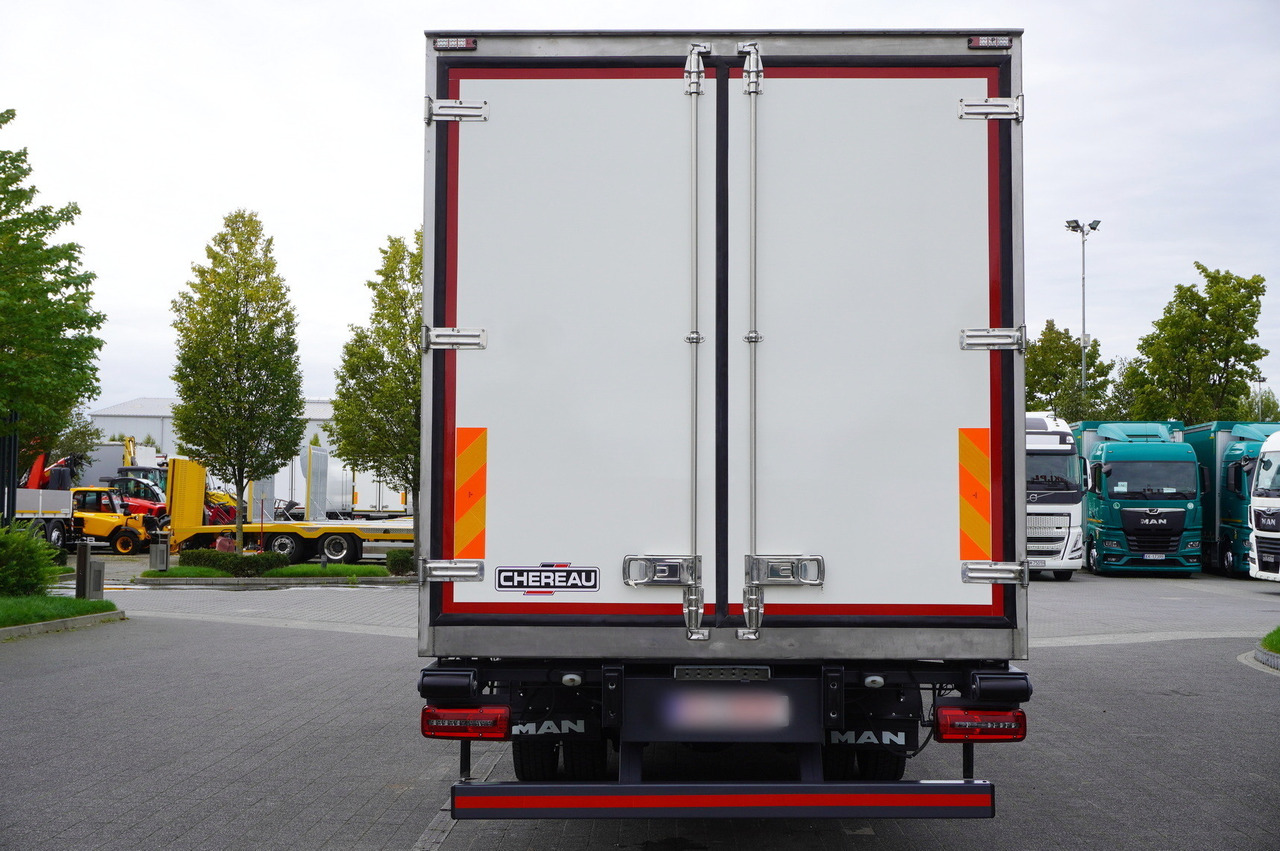 MAN TGL 12.190 / CHEREAU Refrigerator 18 PAL multitemperature / Thermoking T-1200R / 100,000 km - شاحنة ذات مبرد: صورة 5 MAN TGL 12.190 / CHEREAU Refrigerator 18 PAL multitemperature / Thermoking T-1200R / 100,000 km - شاحنة ذات مبرد: صورة 5