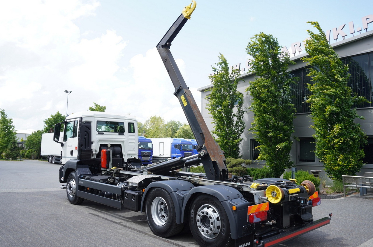 MAN TGS 26.430 E6 6x2 / HIAB Multilift hooklift - شاحنة برافعة خطافية: صورة 4 MAN TGS 26.430 E6 6x2 / HIAB Multilift hooklift - شاحنة برافعة خطافية: صورة 4