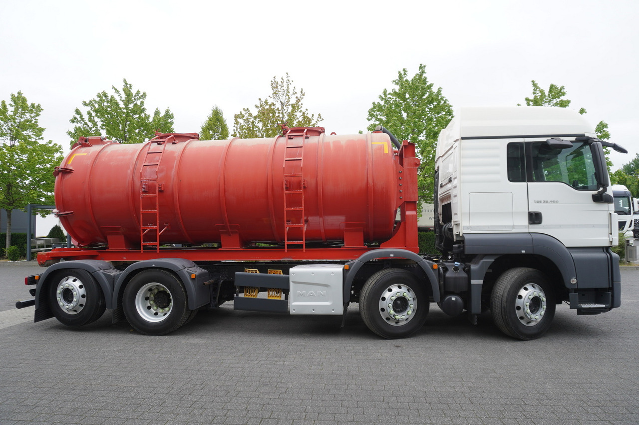 MAN TGS 35.420 8×2 / NEW septic barrel 13000 L / 3 steered axles - صهريج السماد السائل: صورة 5 MAN TGS 35.420 8×2 / NEW septic barrel 13000 L / 3 steered axles - صهريج السماد السائل: صورة 5