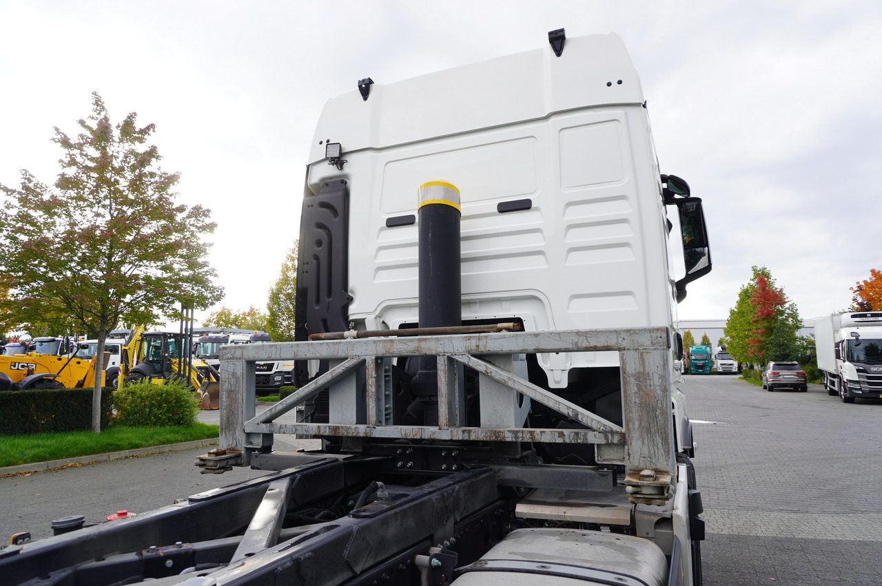 MAN TGX 26.470 6x2 COINTAINERKIPPER HYVA HIRMSCHLING / 200 tho. km! - شاحنة قلاب: صورة 5 MAN TGX 26.470 6x2 COINTAINERKIPPER HYVA HIRMSCHLING / 200 tho. km! - شاحنة قلاب: صورة 5