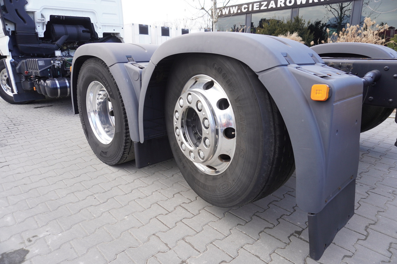 MAN TGX 26,500 / 500 HP / steering 3rd axle / 20 t cap. / Chassis 6.5 m - شاحنة بهيكل معدني للمقصورة: صورة 2 MAN TGX 26,500 / 500 HP / steering 3rd axle / 20 t cap. / Chassis 6.5 m - شاحنة بهيكل معدني للمقصورة: صورة 2