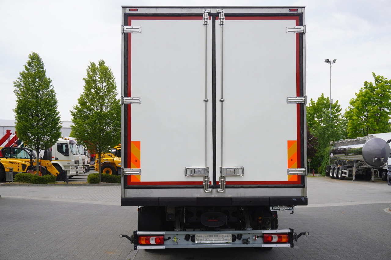 MERCEDES-BENZ 2543 / NEW Lamberet refrigerator/ 160 tho. km / steered 3rd axle - شاحنة ذات مبرد: صورة 5 MERCEDES-BENZ 2543 / NEW Lamberet refrigerator/ 160 tho. km / steered 3rd axle - شاحنة ذات مبرد: صورة 5