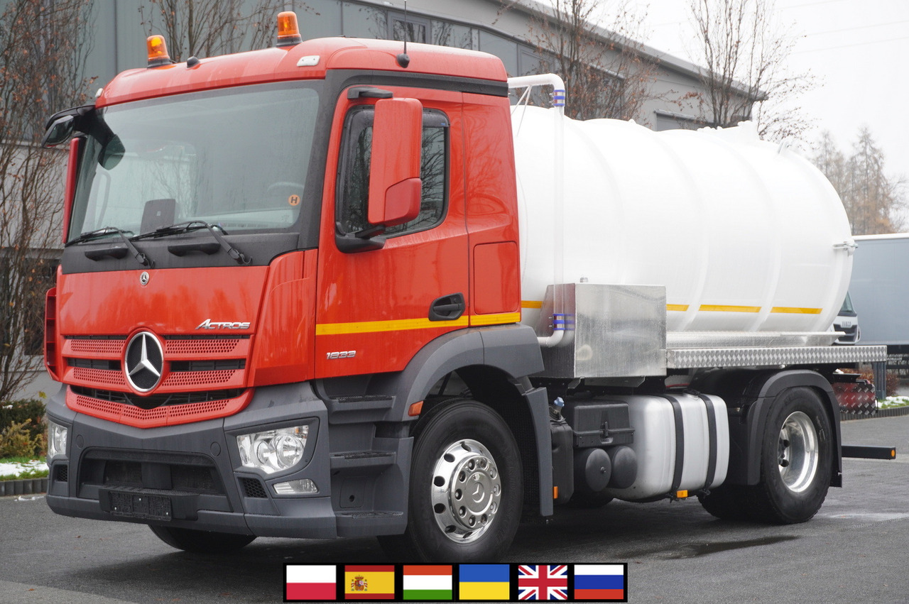 MERCEDES-BENZ Actros 1833 / 260 tho. km / NEW septic tank 11000 l - شاحنة صهريج: صورة 1 MERCEDES-BENZ Actros 1833 / 260 tho. km / NEW septic tank 11000 l - شاحنة صهريج: صورة 1