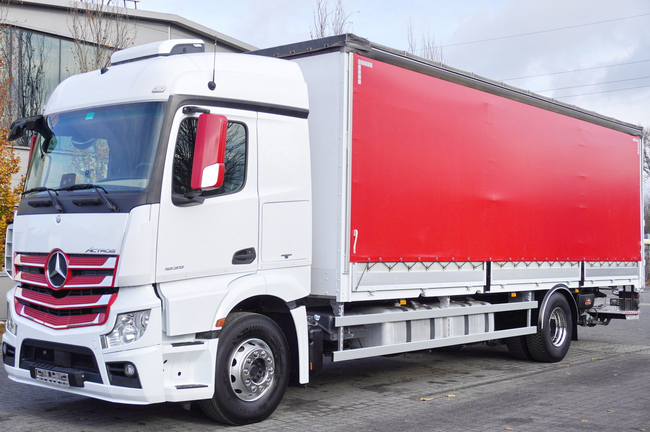 MERCEDES-BENZ Actros 1835 E6 4×2 / Curtainsider 21 pallets / tail lift 1.5t - شاحنة ذات ستائر جانبية: صورة 1 MERCEDES-BENZ Actros 1835 E6 4×2 / Curtainsider 21 pallets / tail lift 1.5t - شاحنة ذات ستائر جانبية: صورة 1