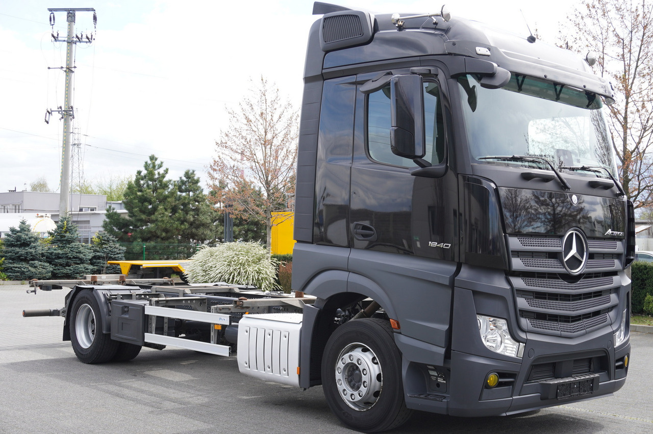 MERCEDES-BENZ Actros 1840 E6 4x2 / Lounge chair BDF - شاحنة بهيكل معدني للمقصورة: صورة 2 MERCEDES-BENZ Actros 1840 E6 4x2 / Lounge chair BDF - شاحنة بهيكل معدني للمقصورة: صورة 2