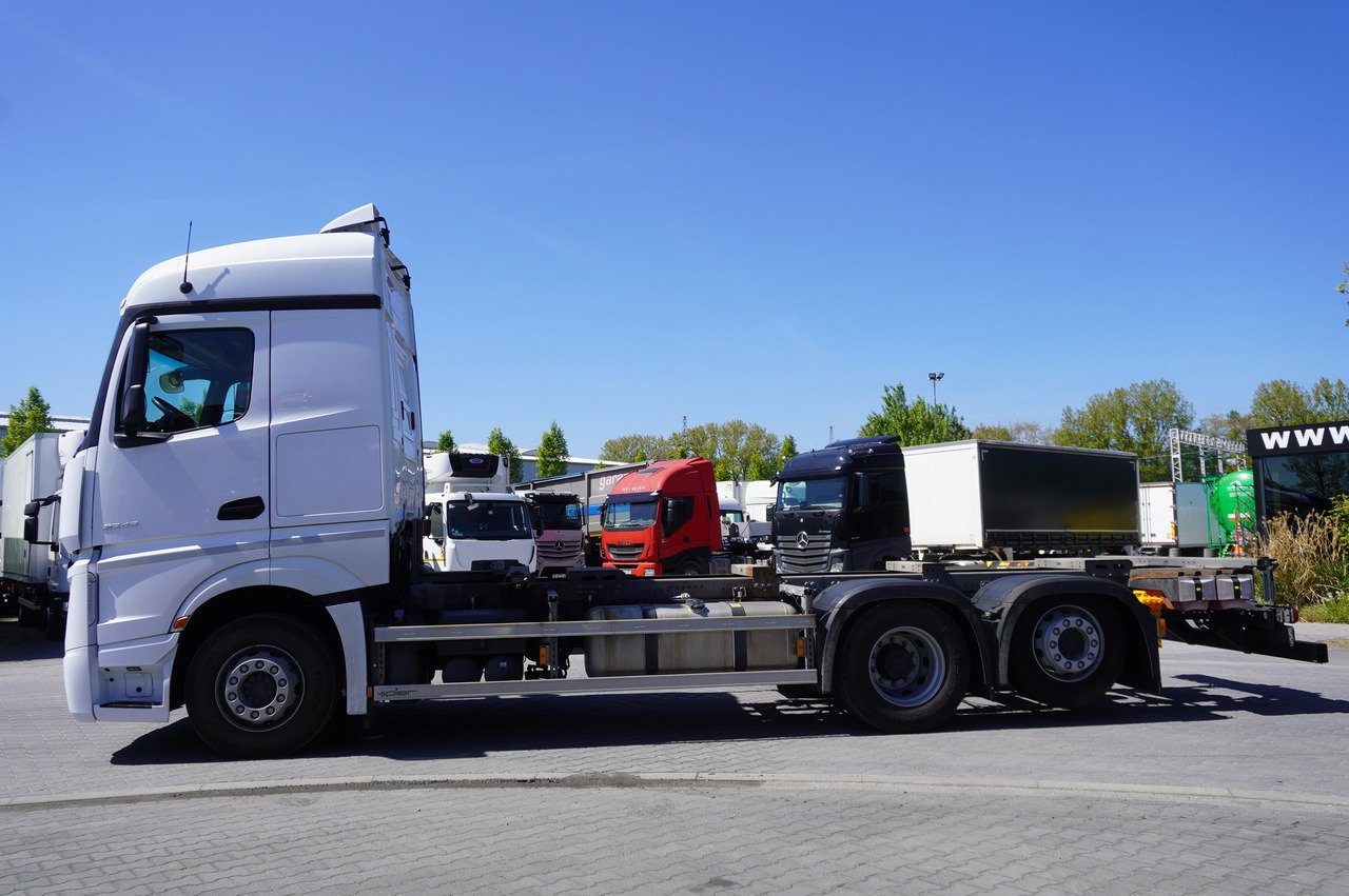 MERCEDES-BENZ Actros 2545 6×2 MP5 / FULL ADR / 12 units - ناقلة حاويات/ شاحنة حاويات: صورة 3 MERCEDES-BENZ Actros 2545 6×2 MP5 / FULL ADR / 12 units - ناقلة حاويات/ شاحنة حاويات: صورة 3