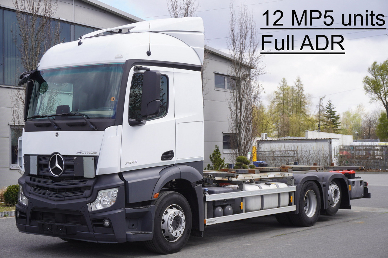 MERCEDES-BENZ Actros 2545 6×2 MP5 / FULL ADR / several units - ناقلة حاويات/ شاحنة حاويات: صورة 1 MERCEDES-BENZ Actros 2545 6×2 MP5 / FULL ADR / several units - ناقلة حاويات/ شاحنة حاويات: صورة 1