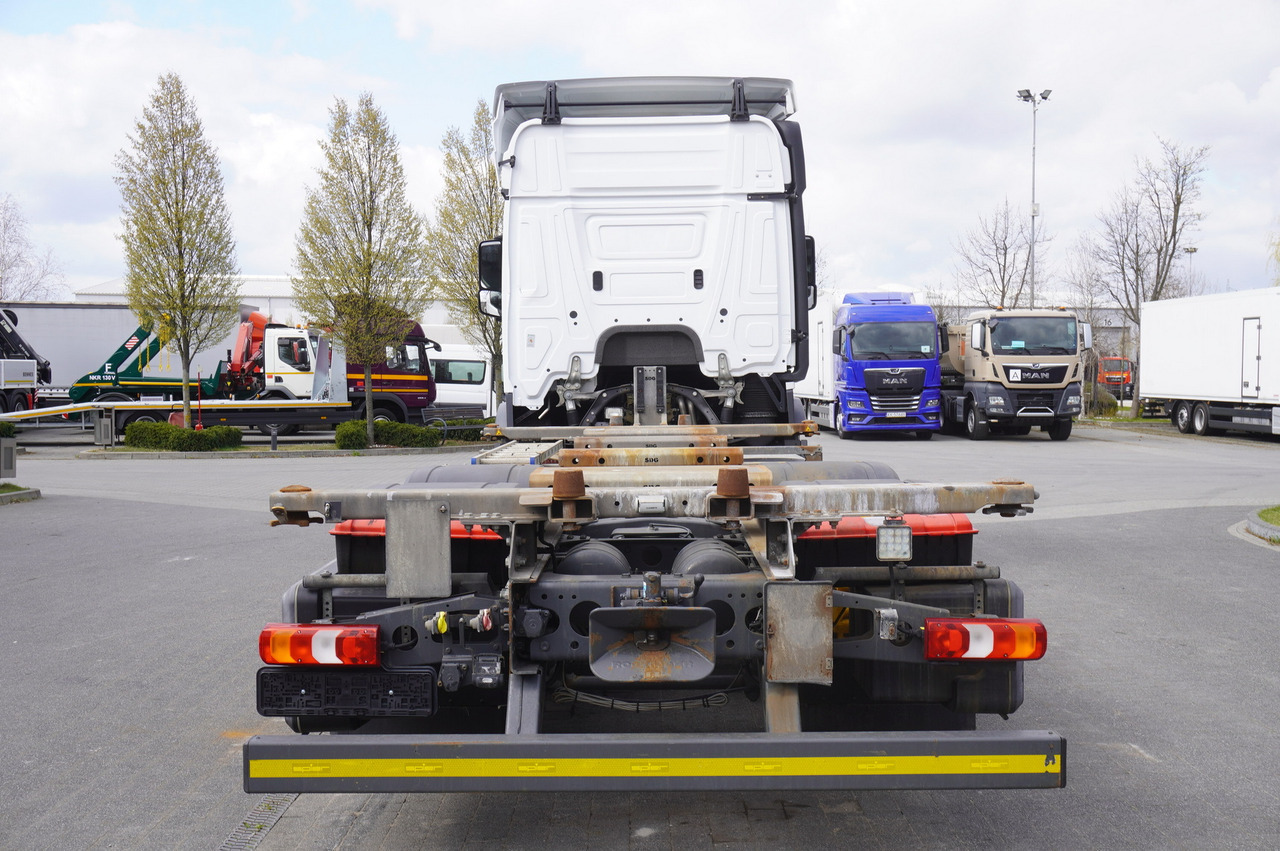 MERCEDES-BENZ Actros 2545 6×2 MP5 / FULL ADR / several units - ناقلة حاويات/ شاحنة حاويات: صورة 4 MERCEDES-BENZ Actros 2545 6×2 MP5 / FULL ADR / several units - ناقلة حاويات/ شاحنة حاويات: صورة 4