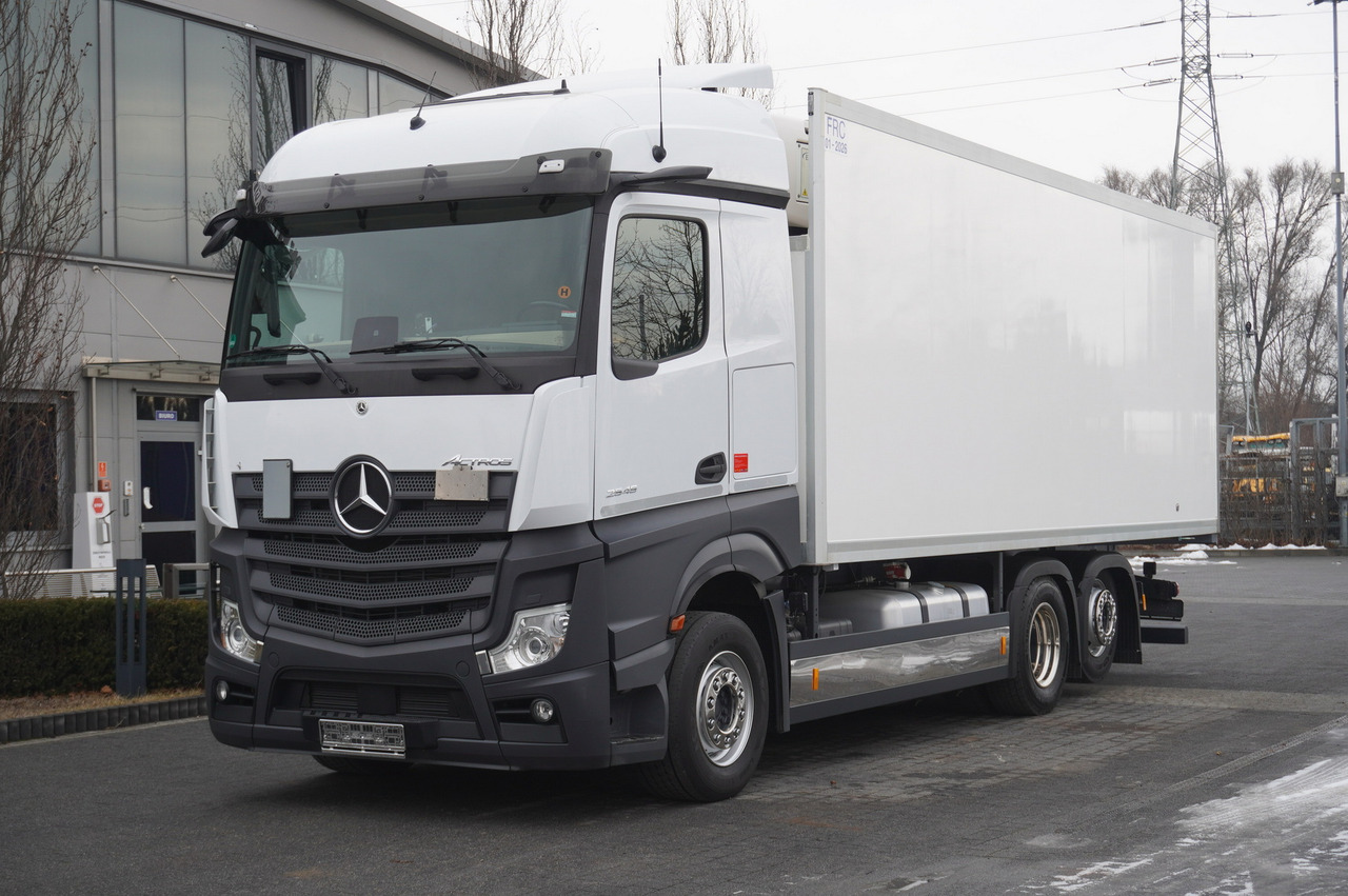 MERCEDES-BENZ Actros 2545 / Zaibas meat hook refrigerator 18 EPAL / 2022 - شاحنة ذات مبرد: صورة 1 MERCEDES-BENZ Actros 2545 / Zaibas meat hook refrigerator 18 EPAL / 2022 - شاحنة ذات مبرد: صورة 1