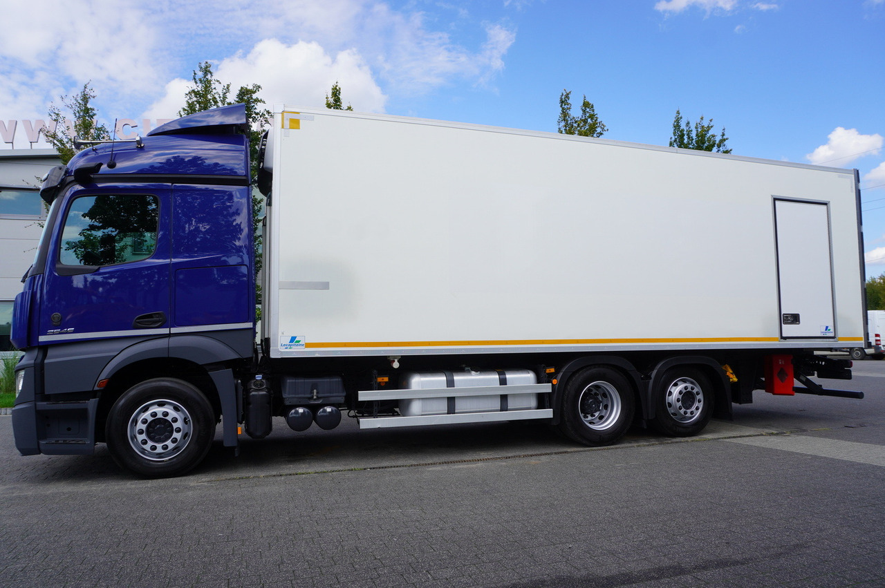MERCEDES-BENZ Actros 2546 / Lecapitaine refrigerator 20 EPAL / Multitemperature / Carrier Supra 1150 MT - شاحنة ذات مبرد: صورة 2 MERCEDES-BENZ Actros 2546 / Lecapitaine refrigerator 20 EPAL / Multitemperature / Carrier Supra 1150 MT - شاحنة ذات مبرد: صورة 2