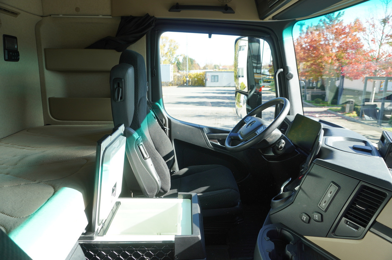 شاحنة ذات مبرد MERCEDES-BENZ Actros 2548 MP5 6×2 / Schmitz 19 EPAL refrigerator / 2023: صورة 28 شاحنة ذات مبرد MERCEDES-BENZ Actros 2548 MP5 6×2 / Schmitz 19 EPAL refrigerator / 2023: صورة 28