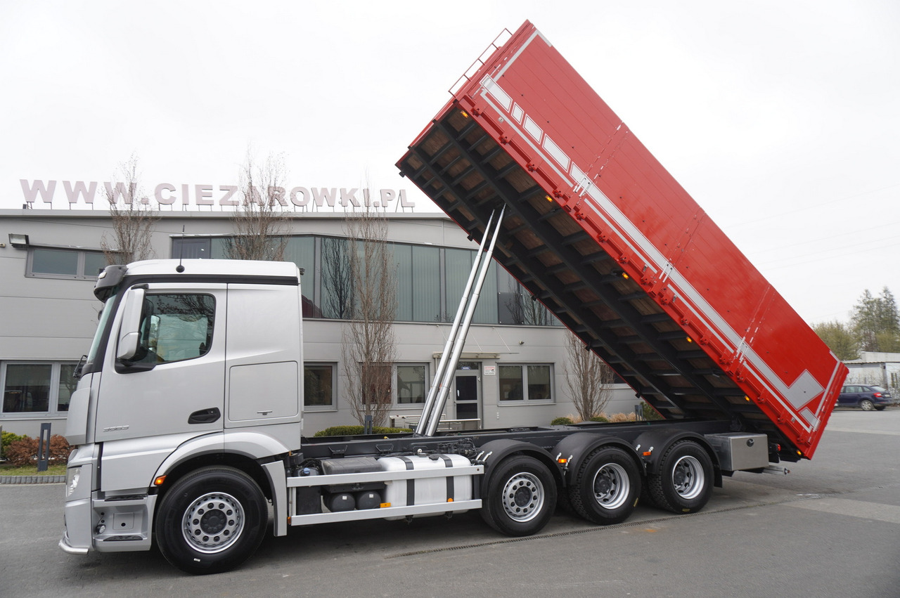 MERCEDES-BENZ Actros 3563 8x4 / Tipper for grain 20 t load capacity - شاحنة قلاب: صورة 4 MERCEDES-BENZ Actros 3563 8x4 / Tipper for grain 20 t load capacity - شاحنة قلاب: صورة 4