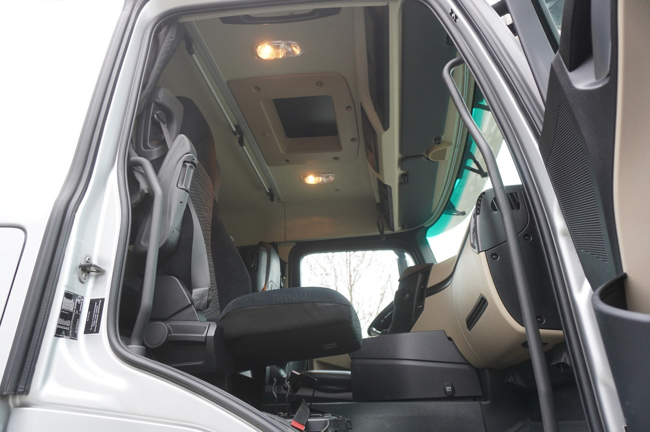 شاحنات مسطحة MERCEDES-BENZ Actros 3563 8x4 / Tipper for grain 20 t load capacity: صورة 36 شاحنات مسطحة MERCEDES-BENZ Actros 3563 8x4 / Tipper for grain 20 t load capacity: صورة 36