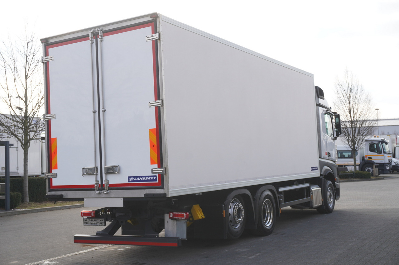 MERCEDES-BENZ Actros L 2545 / NEW Lamberet refrigerator / 2023 / 140 tho. km - شاحنة ذات مبرد: صورة 4 MERCEDES-BENZ Actros L 2545 / NEW Lamberet refrigerator / 2023 / 140 tho. km - شاحنة ذات مبرد: صورة 4