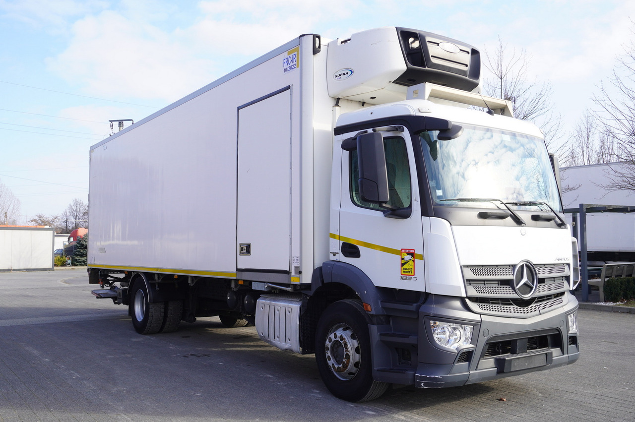 MERCEDES-BENZ Antos 1830 / Lamberet refrigerator superstructure 22 EPAL / Dhollandia lift 2000 kg - شاحنة ذات مبرد: صورة 1 MERCEDES-BENZ Antos 1830 / Lamberet refrigerator superstructure 22 EPAL / Dhollandia lift 2000 kg - شاحنة ذات مبرد: صورة 1