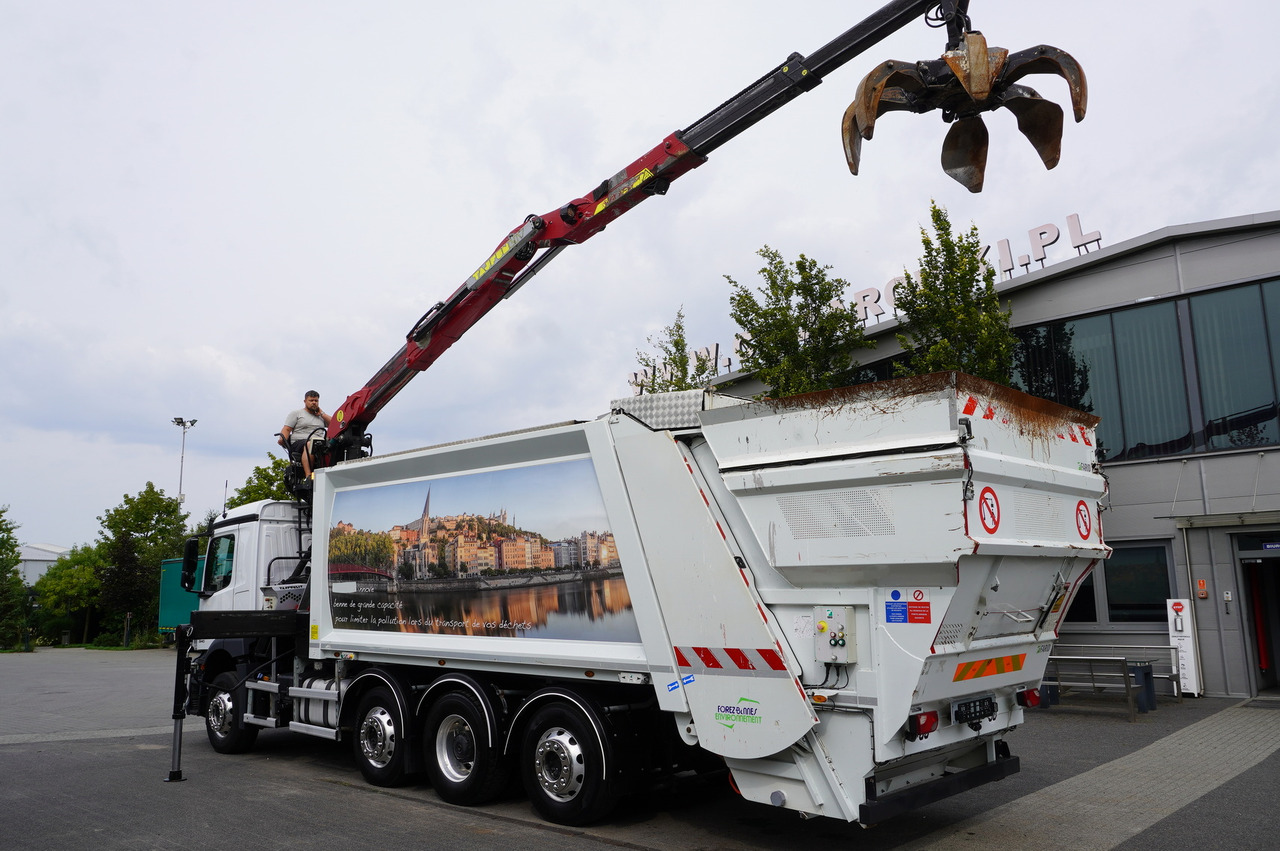 MERCEDES-BENZ Antos 3240 8x2 / Tajfun 5T crane / Farid Industries garbage truck/ 3 steered axles - شاحنة قمامة: صورة 2 MERCEDES-BENZ Antos 3240 8x2 / Tajfun 5T crane / Farid Industries garbage truck/ 3 steered axles - شاحنة قمامة: صورة 2