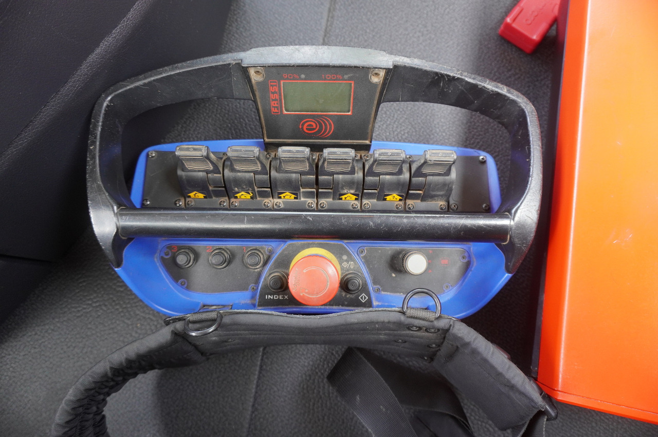 شاحنة كرين MERCEDES-BENZ Arocs 2633 flatbed truck / Crane FASSI F155A.0.23 / REMOTE CONTROL / 230,000 km: صورة 11