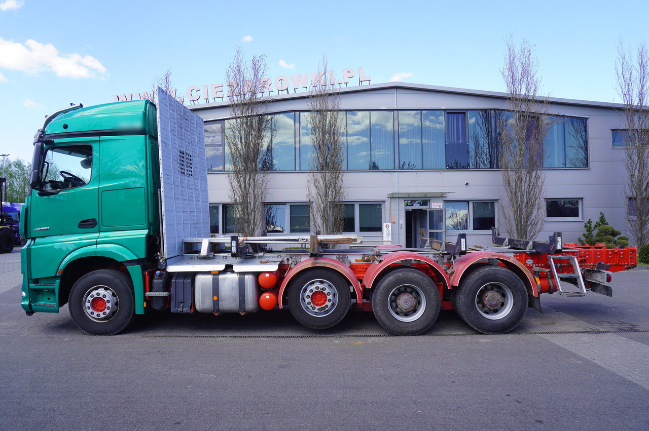 Mercedes-Benz Arocs 3563 8 × 4 / 630 HP / steered axle / Logging superstructure - شاحنة قطع الأشجار: صورة 4 Mercedes-Benz Arocs 3563 8 × 4 / 630 HP / steered axle / Logging superstructure - شاحنة قطع الأشجار: صورة 4