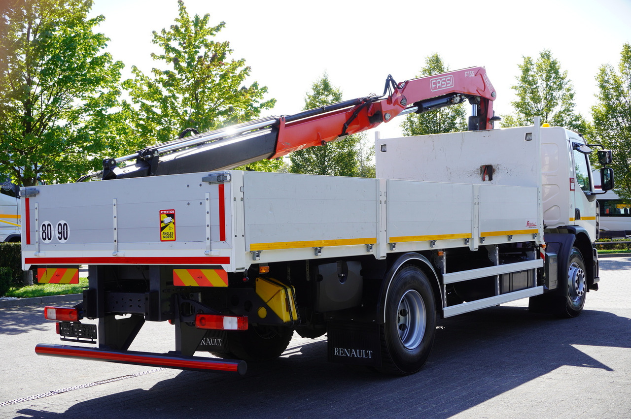 RENAULT C280 DTI 8 / FASSI crane 5.6 T / range 8 m / Flatbed 15 EPAL - شاحنة كرين: صورة 4 RENAULT C280 DTI 8 / FASSI crane 5.6 T / range 8 m / Flatbed 15 EPAL - شاحنة كرين: صورة 4