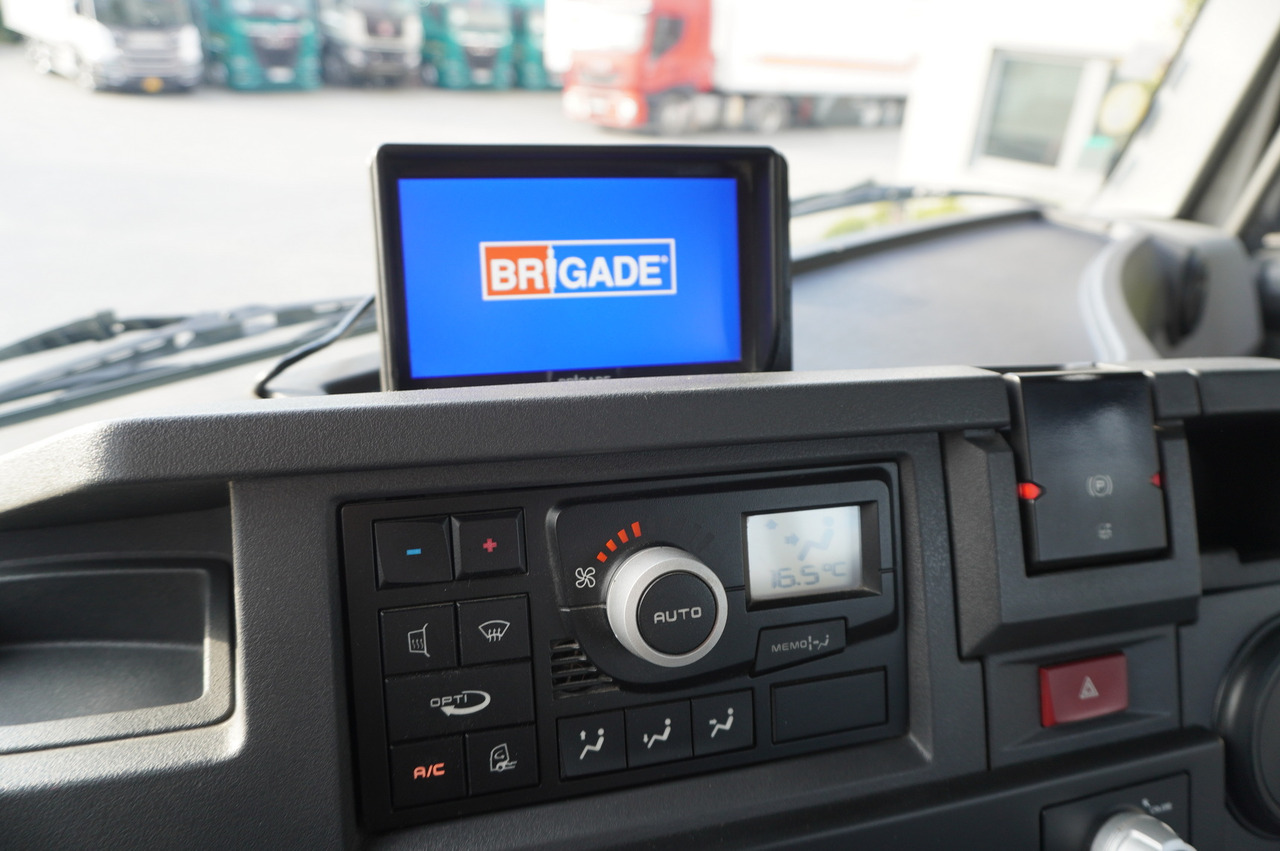 شاحنات مسطحة, شاحنة كرين RENAULT C380 Comfort 6x4 / Atlas 172.3E crane / Range 12.3 m / capacity 6.1 t / Flatbed 17 EPAL: صورة 28