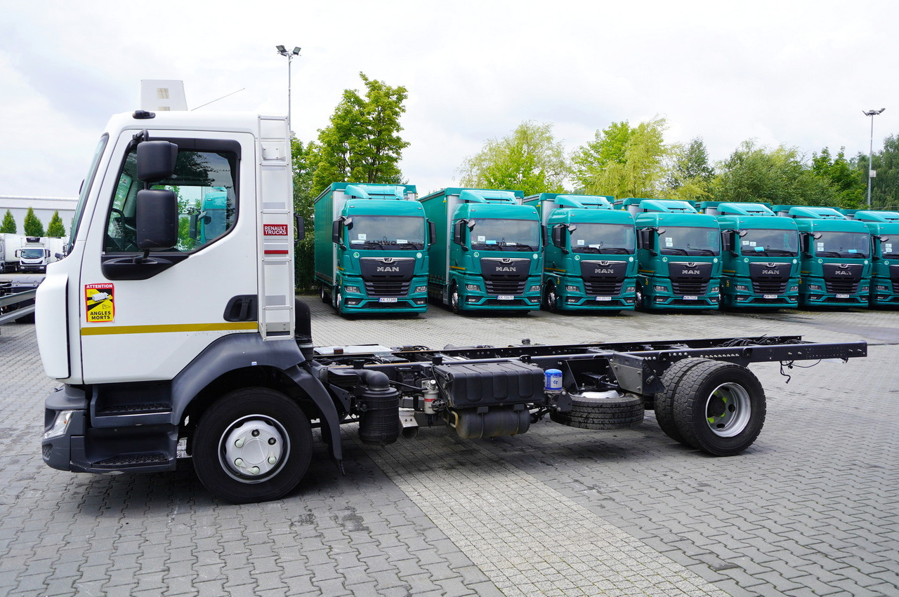 RENAULT D12 / Chassis 5.6 m / Differential lock / 160 tho. km - شاحنة بهيكل معدني للمقصورة: صورة 3 RENAULT D12 / Chassis 5.6 m / Differential lock / 160 tho. km - شاحنة بهيكل معدني للمقصورة: صورة 3