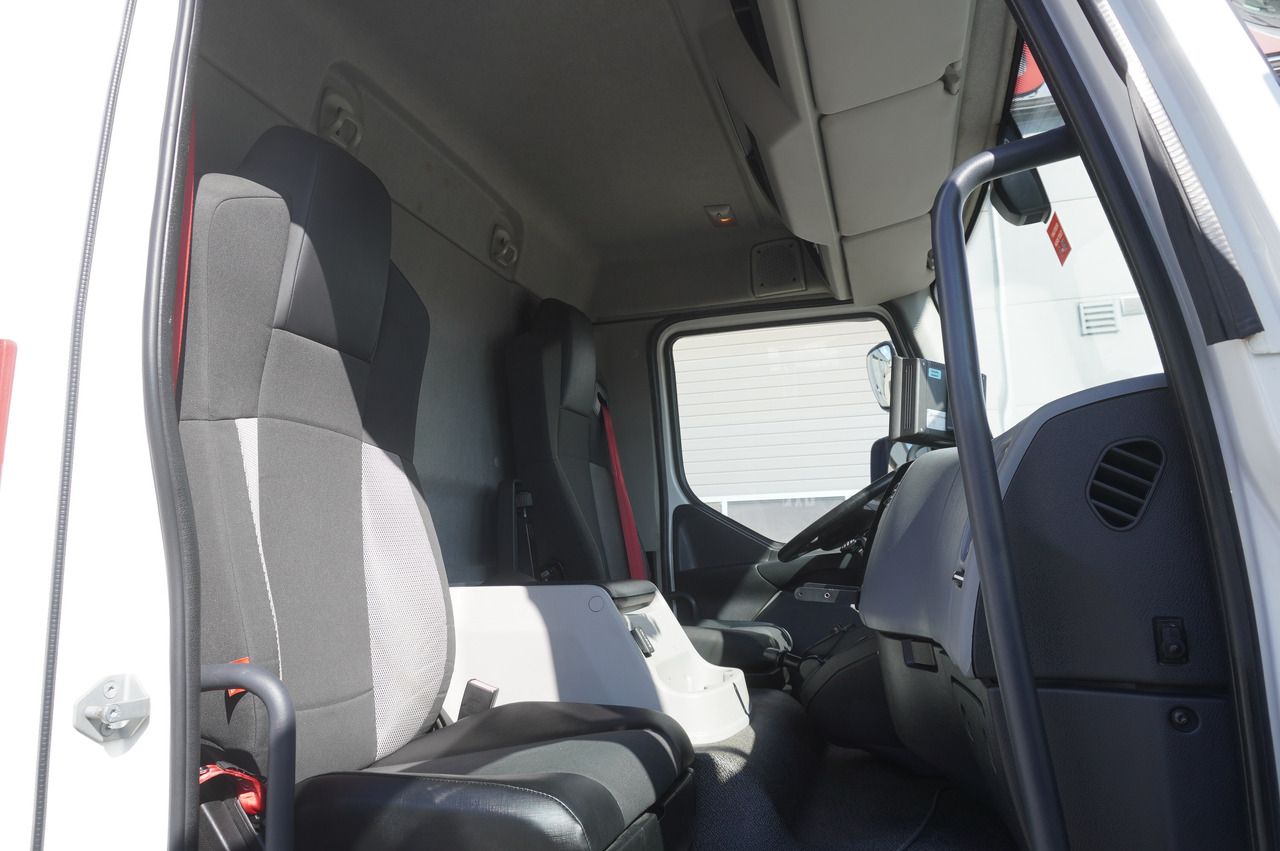 تأجير RENAULT D12 / Lamberet refrigerated truck / Dhollandia tail lift 1500 kg / 130 thousand km !! RENAULT D12 / Lamberet refrigerated truck / Dhollandia tail lift 1500 kg / 130 thousand km !!: صورة 22 تأجير RENAULT D12 / Lamberet refrigerated truck / Dhollandia tail lift 1500 kg / 130 thousand km !! RENAULT D12 / Lamberet refrigerated truck / Dhollandia tail lift 1500 kg / 130 thousand km !!: صورة 22