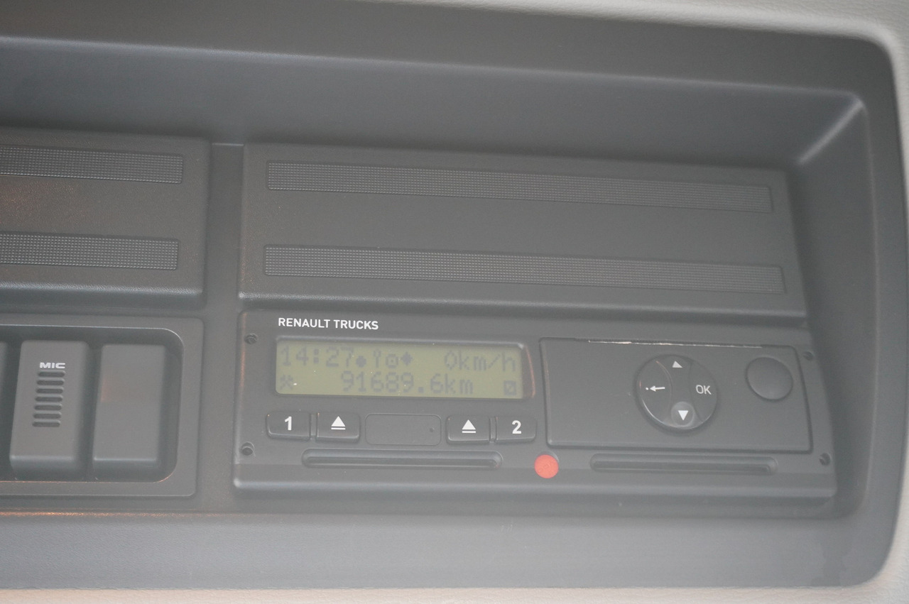 RENAULT D13 / 90 tho km !!! / Meat hook refrigerator / Thermoking T800R / 2 units - شاحنة ذات مبرد: صورة 2 RENAULT D13 / 90 tho km !!! / Meat hook refrigerator / Thermoking T800R / 2 units - شاحنة ذات مبرد: صورة 2