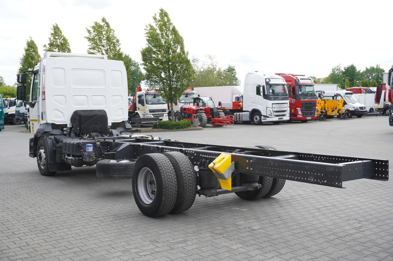 RENAULT D16 / Chassis 7.1 m / Differential lock - شاحنة بهيكل معدني للمقصورة: صورة 5 RENAULT D16 / Chassis 7.1 m / Differential lock - شاحنة بهيكل معدني للمقصورة: صورة 5