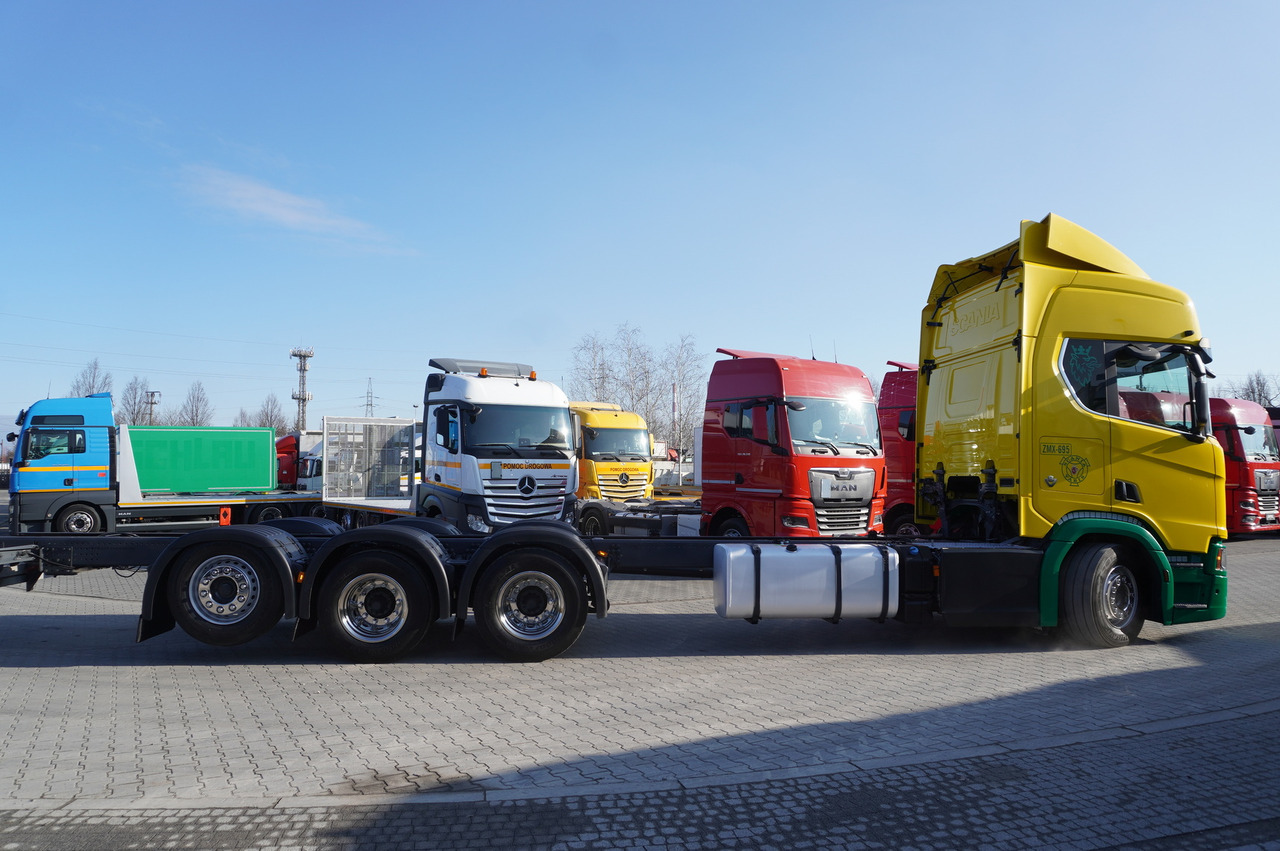 SCANIA R650 V8 8x4/4 E6 / 2020 / Frame 9.7 m - شاحنة بهيكل معدني للمقصورة: صورة 4 SCANIA R650 V8 8x4/4 E6 / 2020 / Frame 9.7 m - شاحنة بهيكل معدني للمقصورة: صورة 4