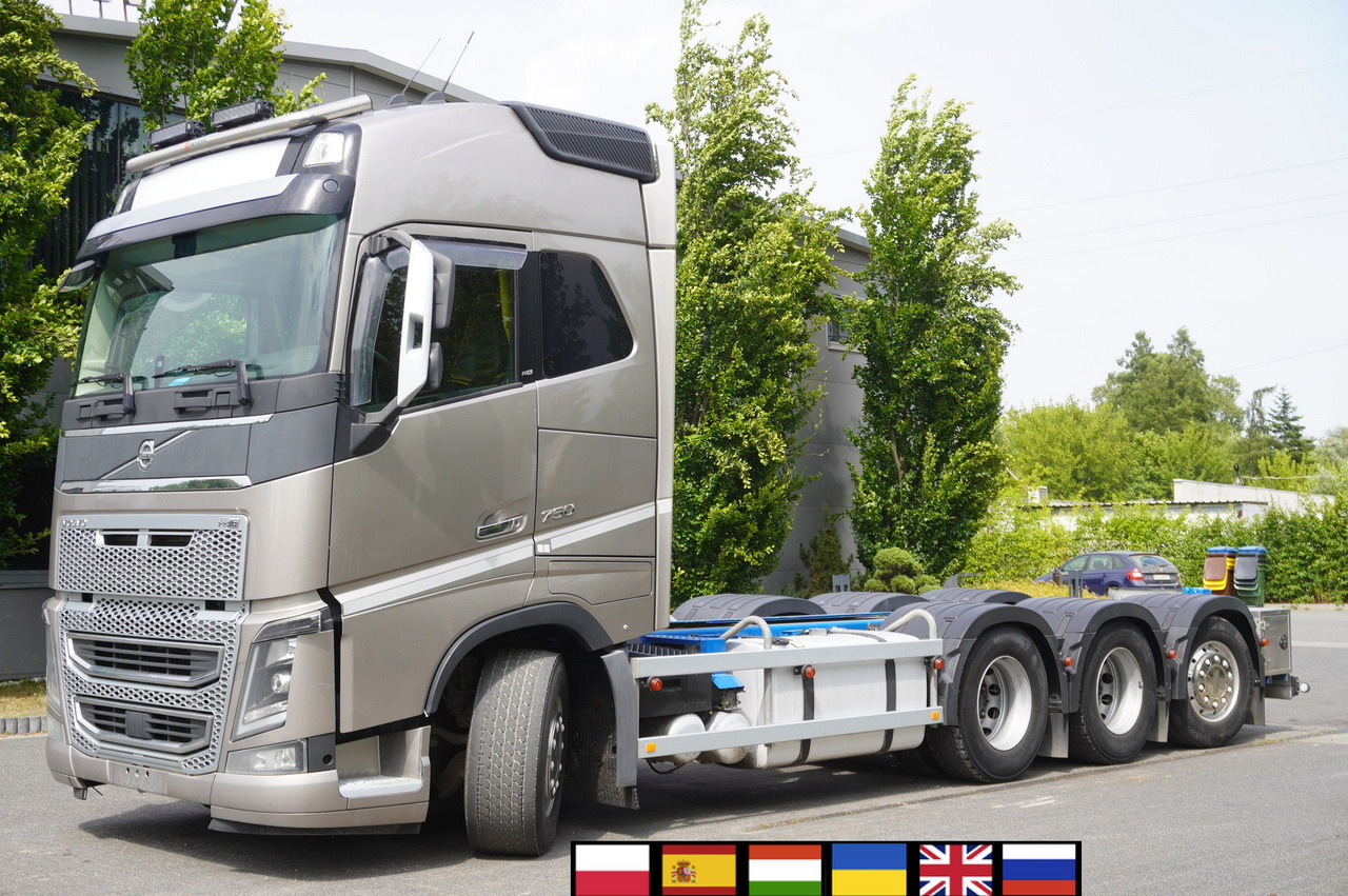 VOLVO FH16 750 8x4x4 / 750 HP! / Frame 685 cm / Steered 4th axle - شاحنة كرين: صورة 1 VOLVO FH16 750 8x4x4 / 750 HP! / Frame 685 cm / Steered 4th axle - شاحنة كرين: صورة 1