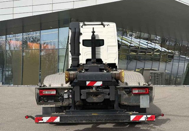 VOLVO FM 460 6X2*4 / HIAB ULT21S61 hooklift / 50 tho. km! / 2022 - شاحنة برافعة خطافية: صورة 5 VOLVO FM 460 6X2*4 / HIAB ULT21S61 hooklift / 50 tho. km! / 2022 - شاحنة برافعة خطافية: صورة 5