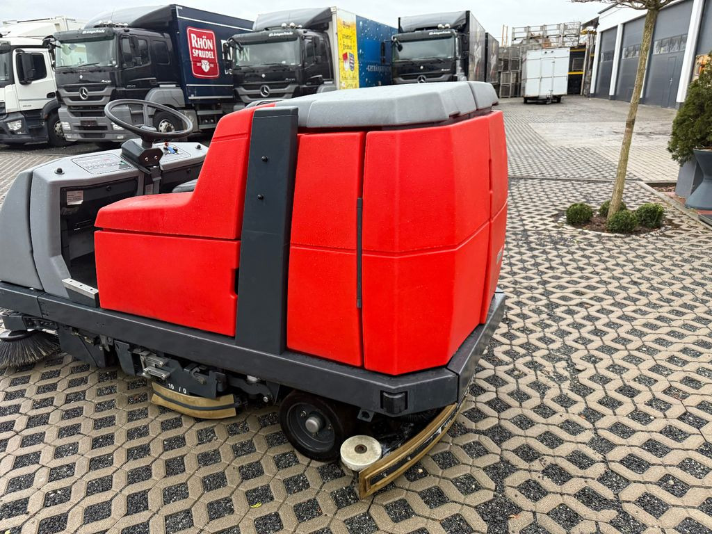 Hakomatic B1100 Kehr- Nass- Scheuersaugmaschine - ماكينة فرك وتجفيف: صورة 3 Hakomatic B1100 Kehr- Nass- Scheuersaugmaschine - ماكينة فرك وتجفيف: صورة 3