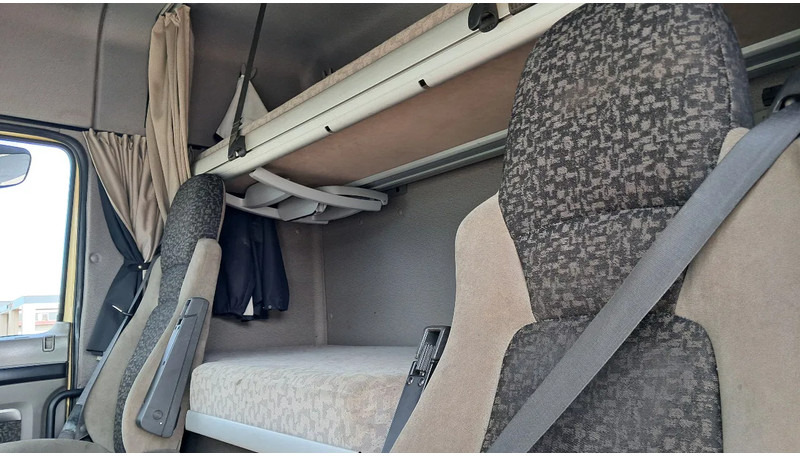 شاحنات مسطحة DAF XF 105 410 Spacecab 6x2 Euro 5: صورة 11 شاحنات مسطحة DAF XF 105 410 Spacecab 6x2 Euro 5: صورة 11