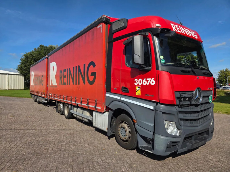 Mercedes-Benz Actros 2545 6X2 Retarder Volumecombi - شاحنة ذات ستائر جانبية: صورة 2 Mercedes-Benz Actros 2545 6X2 Retarder Volumecombi - شاحنة ذات ستائر جانبية: صورة 2