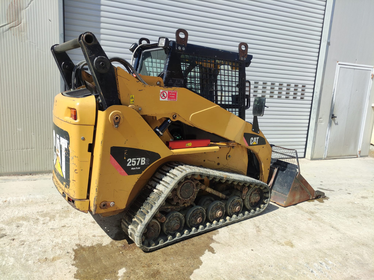 CATERPILLAR 257B2 - اللودر المجنزر صغير: صورة 4 CATERPILLAR 257B2 - اللودر المجنزر صغير: صورة 4