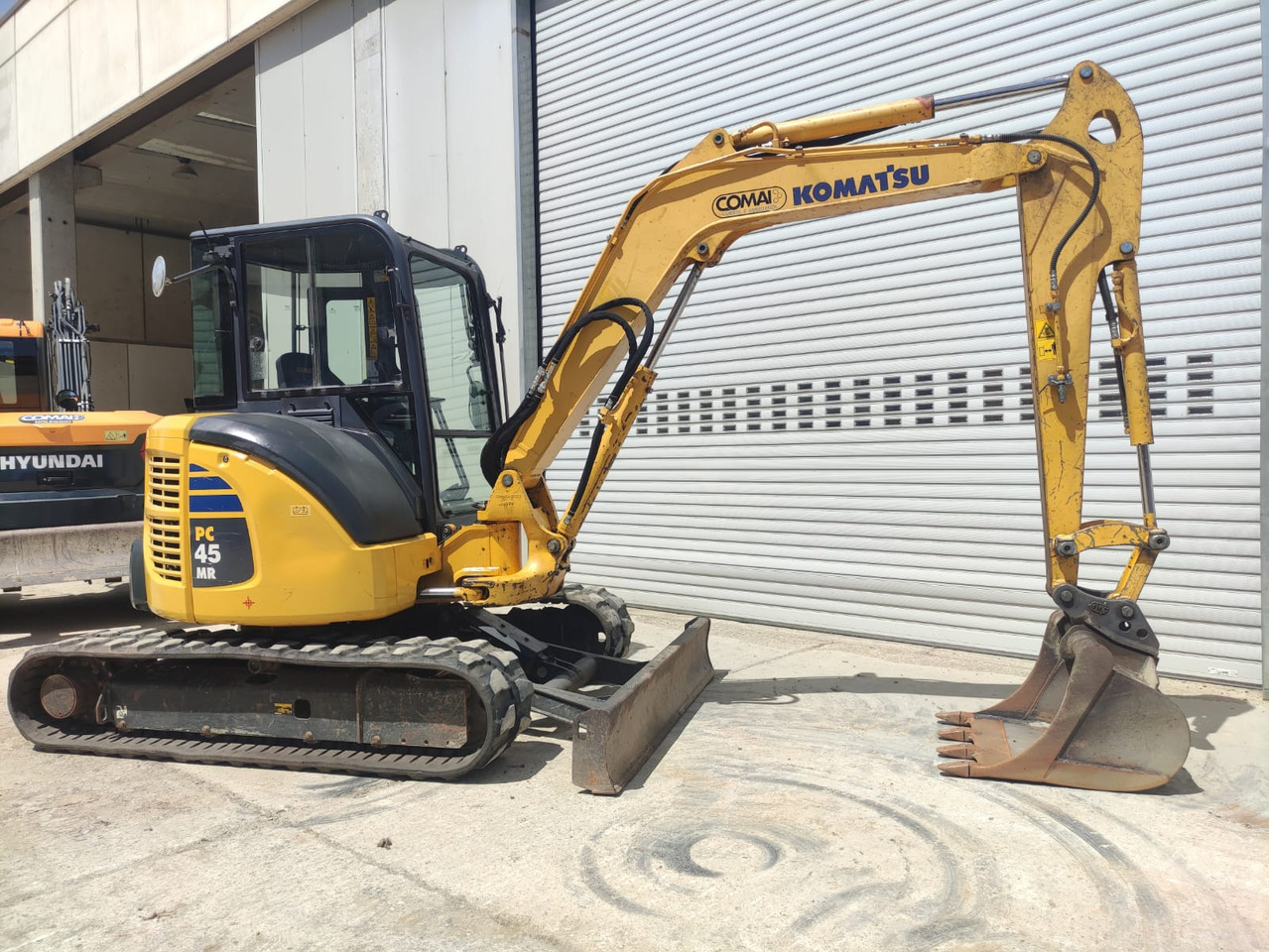 KOMATSU PC45MR-3 - حفار صغير: صورة 3 KOMATSU PC45MR-3 - حفار صغير: صورة 3