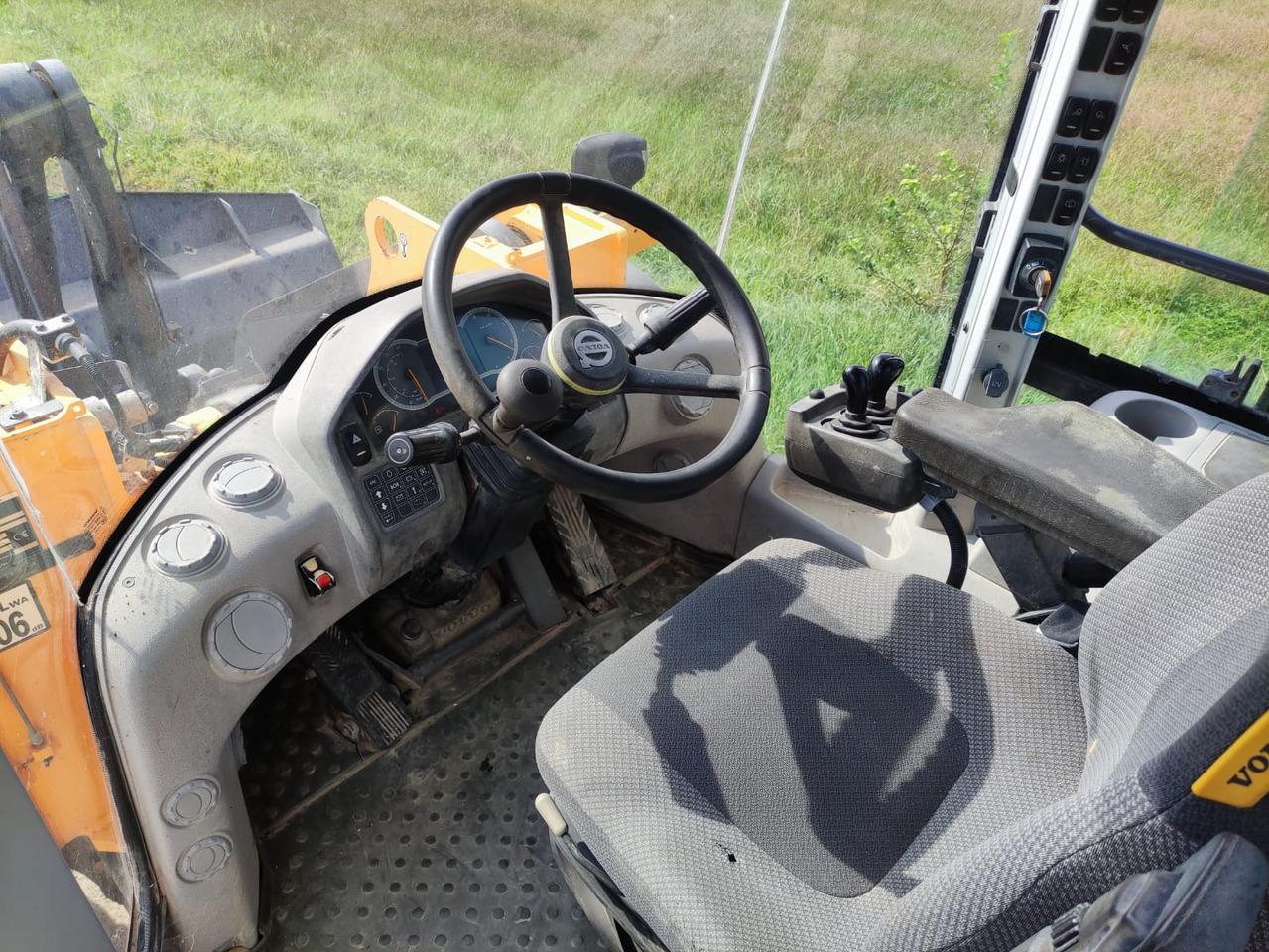 VOLVO L110H - اللودر بعجل: صورة 5 VOLVO L110H - اللودر بعجل: صورة 5