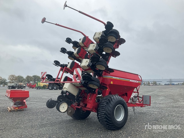 2009 Horsch Maestro 12CC Seed Drill - آلة البذر: صورة 4 2009 Horsch Maestro 12CC Seed Drill - آلة البذر: صورة 4