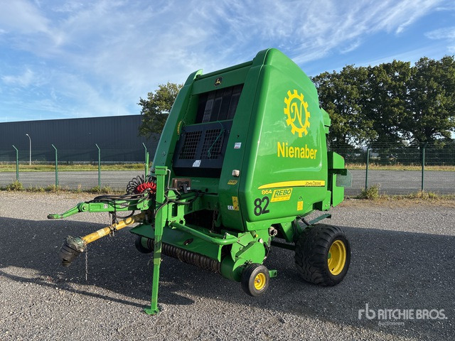 2012 John Deere 864P Round Baler - آلة بالات دائرية: صورة 2 2012 John Deere 864P Round Baler - آلة بالات دائرية: صورة 2