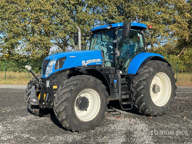 2014 New Holland T7.270AC 4WD Tractor - جرار: صورة 2 2014 New Holland T7.270AC 4WD Tractor - جرار: صورة 2
