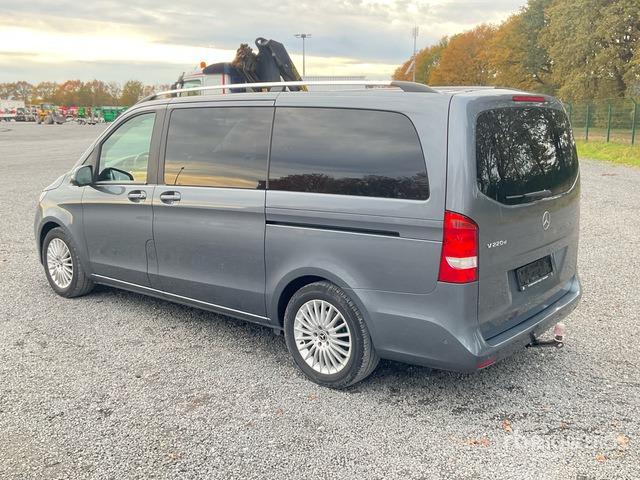 2019 Mercedes-Benz V 220d Passenger Van - حافلة صغيرة, ميكروباص: صورة 5 2019 Mercedes-Benz V 220d Passenger Van - حافلة صغيرة, ميكروباص: صورة 5