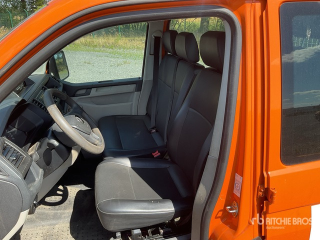 2019 Volkswagen T6 Transporter 4x2 Crew Cab Flatbed Truck - شاحنات مسطحة: صورة 5 2019 Volkswagen T6 Transporter 4x2 Crew Cab Flatbed Truck - شاحنات مسطحة: صورة 5