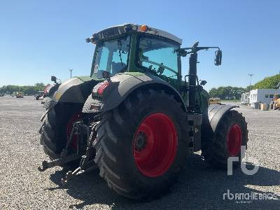 FENDT 828 VARIO SCR P Plus - جرار: صورة 3 FENDT 828 VARIO SCR P Plus - جرار: صورة 3