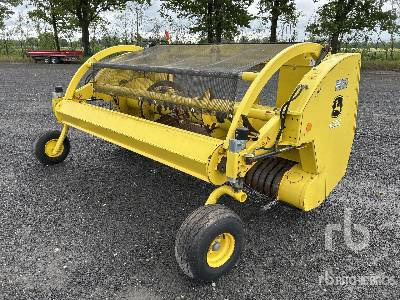 JOHN DEERE 630C - رأس الحصادة: صورة 1 JOHN DEERE 630C - رأس الحصادة: صورة 1